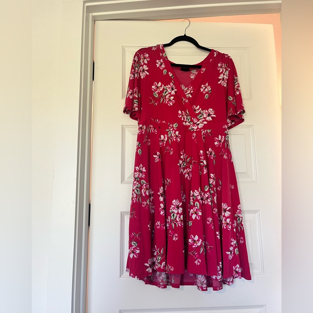 Beautiful, comfortable pink dress
